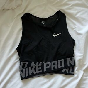 Nike Pro Sports Bra / Workout Top